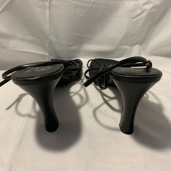 Vintage Fashion Bug Strappy Heeled Sandals - Picture 3 of 6